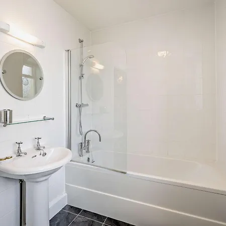 בית נופש 2 Bed In Outgate And Tarn Hows Llh01 הוקסהד
