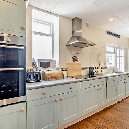 Holiday home 2 Bed In Outgate And Tarn Hows Llh01 *
