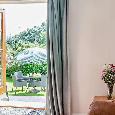 2 Bed In Outgate And Tarn Hows Llh01 Hawkshead