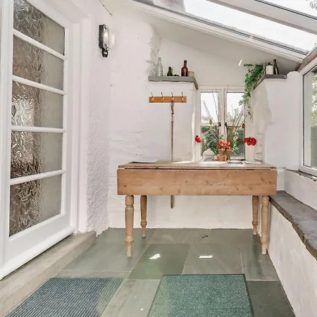 2 Bed In Oc-llh01 Feriehus